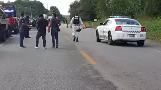 Al sitio del accidente también arribó la policía ministerial para hacer las diligencias correspondientes y el levantamiento del cadáver