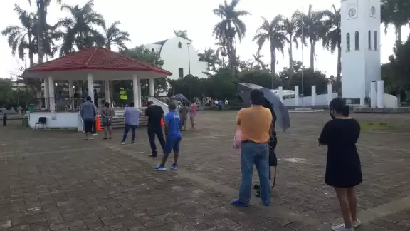Los carrilloportenses hacen filas para hacerse la prueba Los carrilloportenses hacen filas para hacerse la prueba