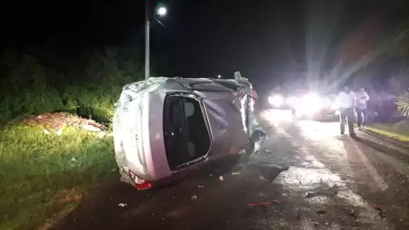 La aparatosa volcadura sucedió en Calderitas, cerca de Chetuma La aparatosa volcadura sucedió en Calderitas, cerca de Chetuma