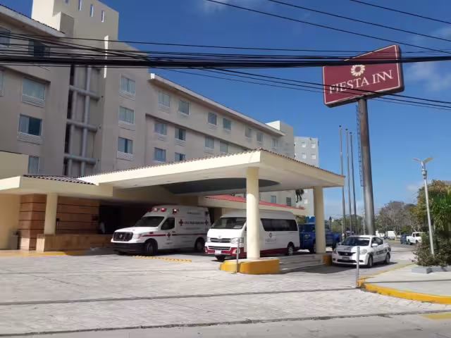 Personal del hotel dio aviso a la Cruz Roja