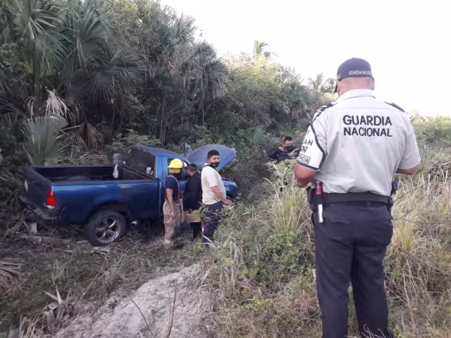 El hombre resultó con heridas en la cara y fue llevado a un hospital