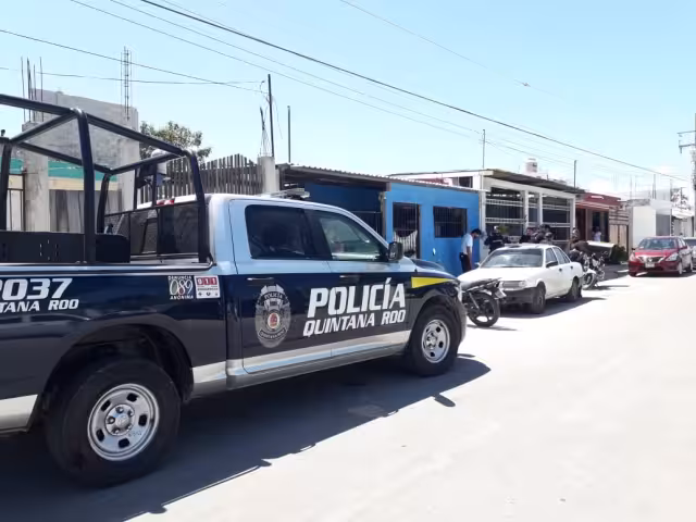 Al percatarse que habían sido descubiertos, se dieron a la fuga rumbo a la colonia Solidaridad