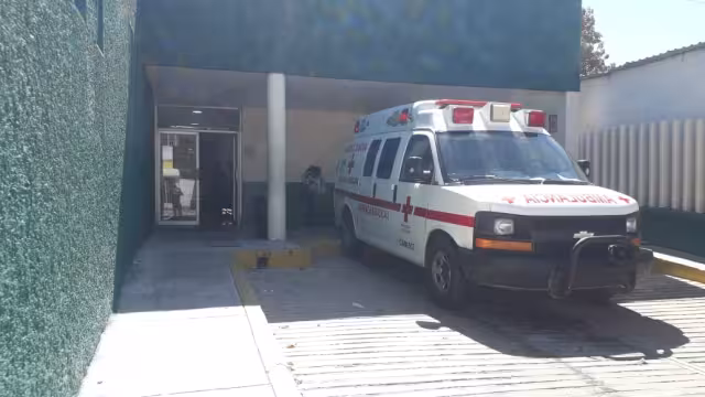 El joven de 20 años convulsionó en su trabajo