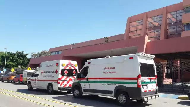 Las ambulancias llegaron para auxiliar al trabajador