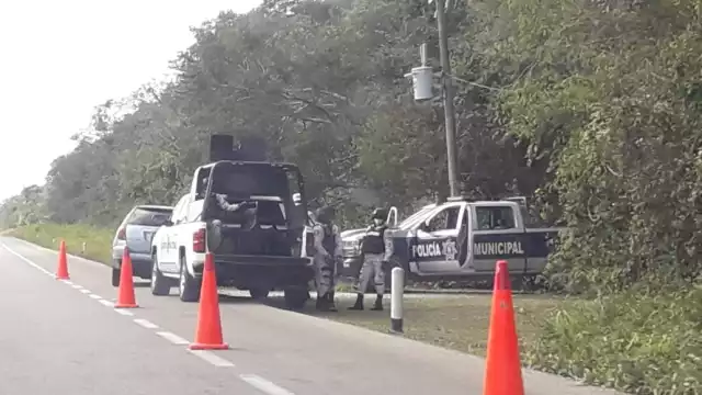 Los policías dieron alcance a la unidad que huía