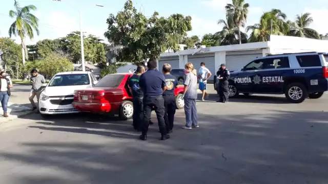 Al lugar de los hechos llegaron elementos de la Policía de Tránsito del estado