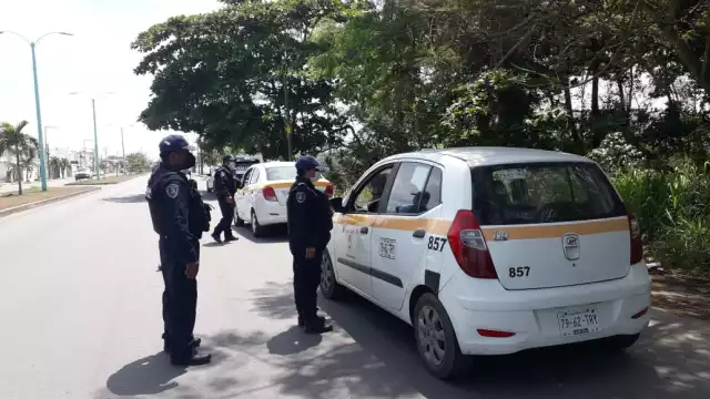 El filtro se instaló a la altura de un conocido cementerio en donde llegaron alrededor de seis agentes