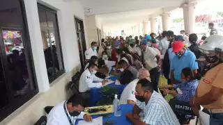 Los documentos se otorgaron en las mesas de atención, que permanecerá hasta el 7 de enero en el Palacio Municipal de Tizimín