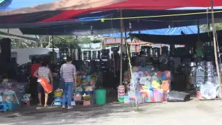 A varios de los comerciantes se les reembolsó el 20 por ciento del pago de derecho de piso en la Feria de los Reyes