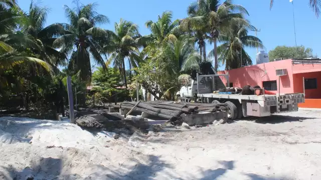 El terreno permanece clausurado y aún es incierto si la obra se podrá retomar o no