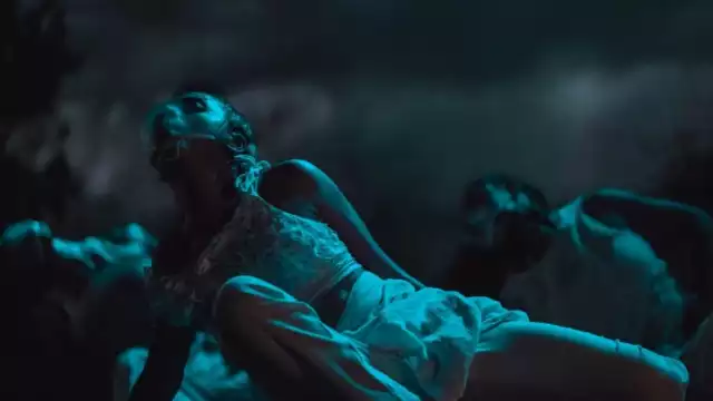 La idea de comunidad es central para su desarrollo, así como las de unión y esfuerzo