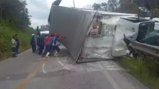 La carretera quedó cerrada por más de 3 horas