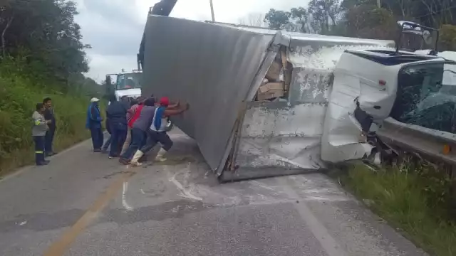 La carretera quedó cerrada por más de 3 horas