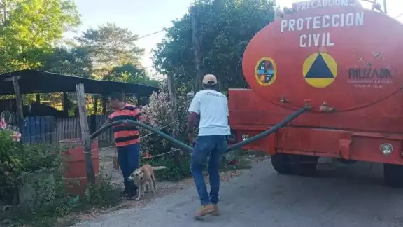 "El agua que se extrae es salada y en ocasiones amarga" habitantes de comunidades afectadas en Ciudad del Carmen