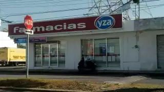 Le hacen un boquete y asaltan farmacia en Chetumal