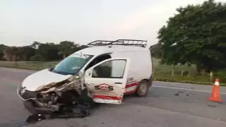 Choque en la Champotón-Escárcega y el responsable huye del lugar