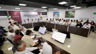 Joaquín Díaz Mena plantea estrategias contra el gusano barrenador del ganado en Yucatán 