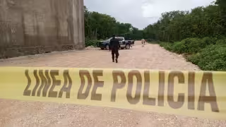 Elementos de la Guardia Nacional montaron vigilancia en la zona de la colonia Valle Verde en la que fueron hallados dos cuerpos con marcas de violencia