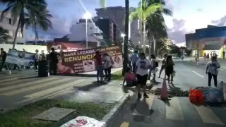 Los manifestantes dijeron que su principal objetivo es que renuncie Montes de Oca