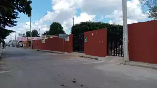 Esta situasión abrió un polémico debate en los padres de familia sobre si se debe continuar o no con las clases presenciales