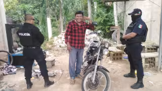 El hombre recuperó su motocicleta