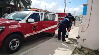 Paramédicos le salvan la vida a un abuelito en Mérida