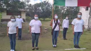 Hubo juegos tradicionales y degustación de alimentos en compañía de sus padres muchos de ellos