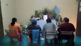 Las rezadoras son las encargadas de realizar el rito religioso