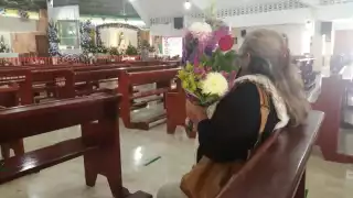 Senaida agradecerá a la Virgen por cuidarla en la pandemia. Fotos: Darío Cruz