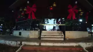 Paramédicos atendieron al hombre en el kiosko de Tizimín, pero ya no tenía signos vitales