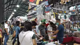 En el lugar también se puede observar artículos relacionados con sagas cinematográficas como: Star Wars o Harry Potter, además del K-Pop