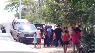 Al lugar llegaron policías y elementos del Servicio Médico Forense (Semefo)