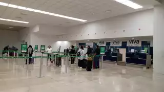 El aeropuerto de Mérida instaló una vitrina para exhibir los objetos prohibidos