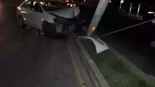 llegaron elementos de la policía estatal para verificar si habían personas heridas, pero no se encontraba nadie