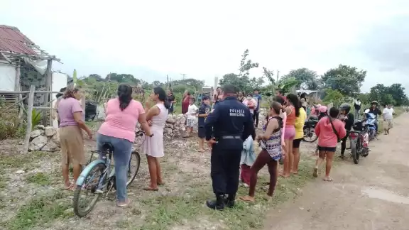 Ambas mujeres comenzaron una fuerte discusión que terminó en los golpes Ambas mujeres comenzaron una fuerte discusión que terminó en los golpes