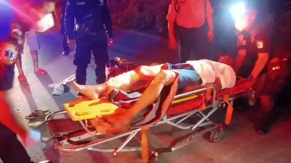 El abuelito presentó varias heridas en la pierna derecha El abuelito presentó varias heridas en la pierna derecha