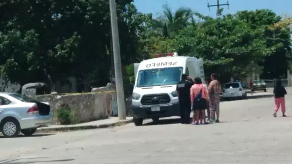 El cuerpo fue hallado en el patio de una casa El cuerpo fue hallado en el patio de una casa