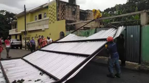 No se reportaron lesionados durante la tormenta, sólo daños materiales