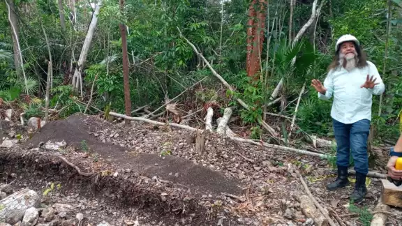 El personal del INAH indicó son 10 plataformas de viviendas de la civilización maya halladas en donde será la Central de Abastos El personal del INAH indicó son 10 plataformas de viviendas de la civilización maya halladas en donde será la Central de Abastos