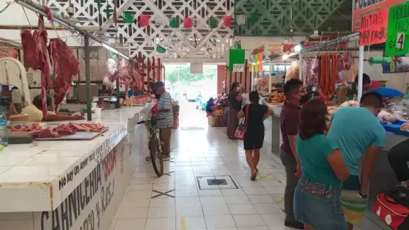 La carne fue decomisada para evitar su distribución La carne fue decomisada para evitar su distribución