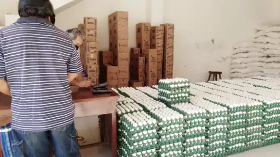 El panal se comercializa en 90 pesos, 10 más que ayer