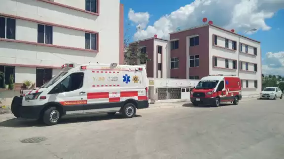La mujer fue trasladada al hospital