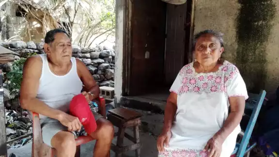 Hermanos de Sinanché opinan que, en un lapso de 10 años, posiblemente ya no haya nadie que sepa hablar maya correctamente Hermanos de Sinanché opinan que, en un lapso de 10 años, posiblemente ya no haya nadie que sepa hablar maya correctamente