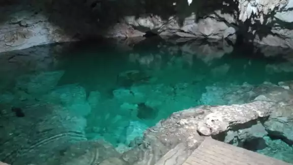 Foto: Cenote Pool Uinic Foto: Cenote Pool Uinic