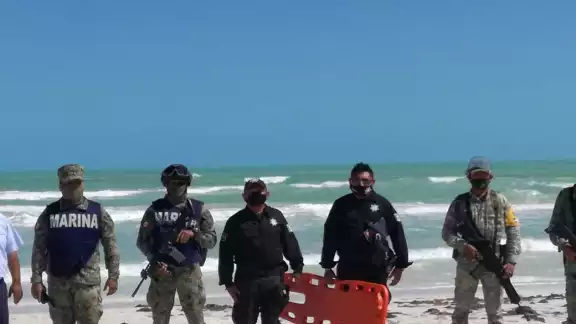 En El Cuyo elementos de seguridad y pesquero realizan simulacro de tsunami En El Cuyo elementos de seguridad y pesquero realizan simulacro de tsunami