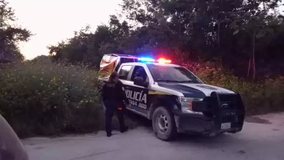 La zona fue acordonada por elementos municipales, quienes están a la espera de que lleguen Servicios Periciales La zona fue acordonada por elementos municipales, quienes están a la espera de que lleguen Servicios Periciales