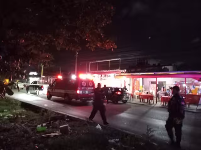 El hombre se retiraba de la taquería fue atacado a tiros