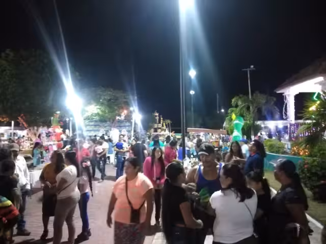 Autoridades parten rosca en Villa de Sabancuy, Carmen, Campeche