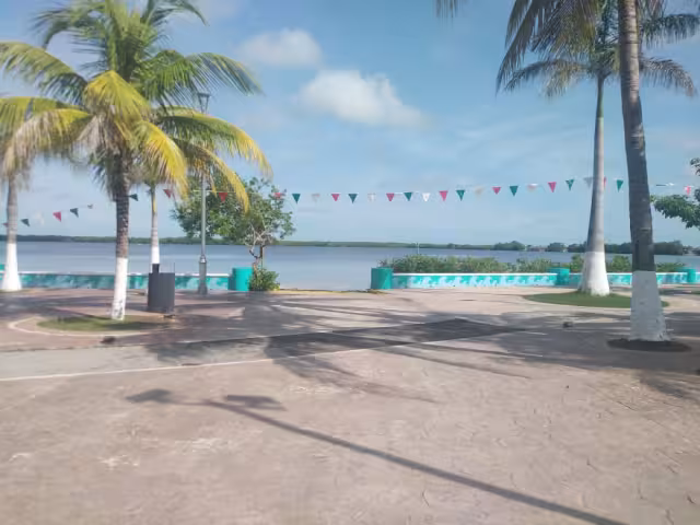 El nivel del agua del estero de Sabancuy subió debido a afectaciones climáticas, pero ya volvió a la normalidad