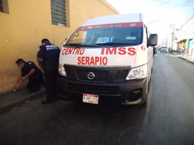 La camioneta de la ruta Centro-IMSS-Serapio, contaba con seguro, por lo cual se le entregó un pase médico a la lesionada